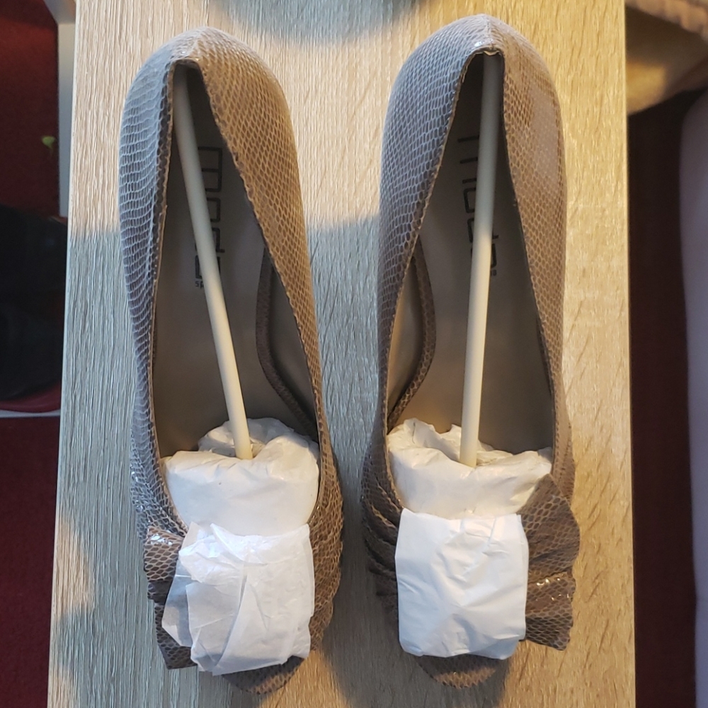 Moda Spana Query Pumps